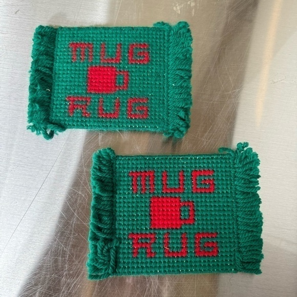 Vintage Handmade Mug Rugs Set of Two in Green and Red - Picture 1 of 3
